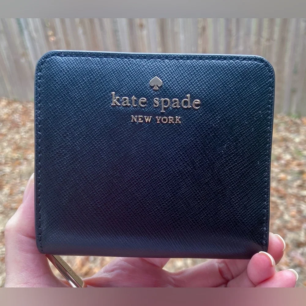 Kate Spade Black Saffiano Leather Stacie BiFold Zip Around Wallet Corporate Chic